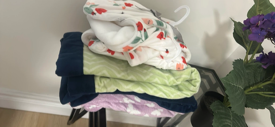 3 Infant soft baby blankets! (Carter’s)