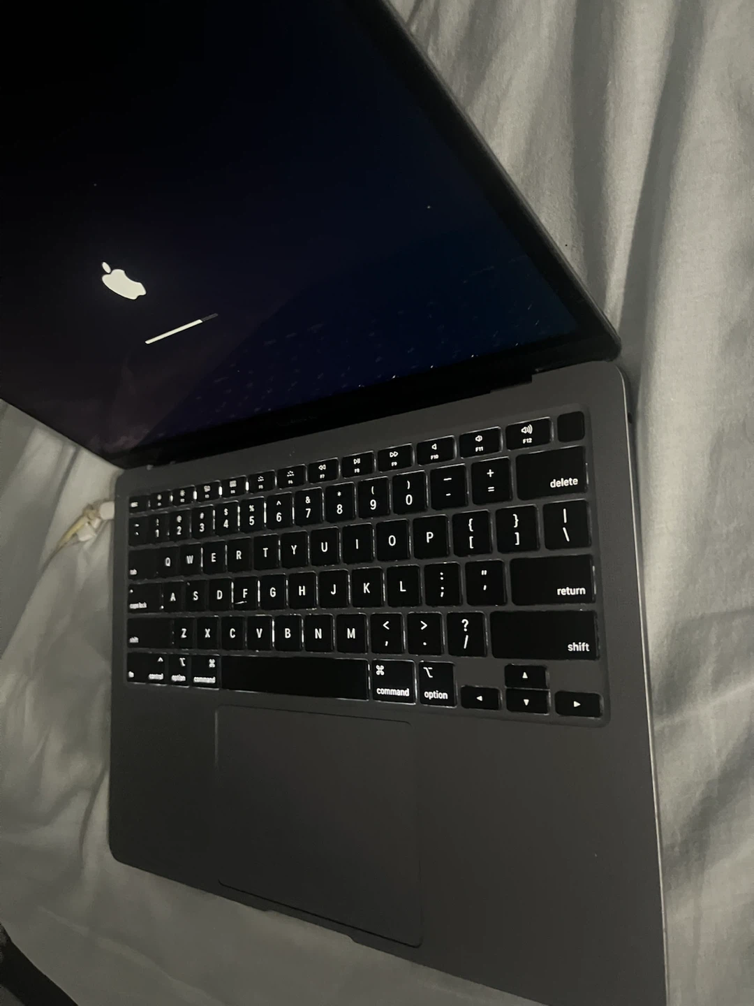 Apple MacBook Air 128Gigs!! - photo 3