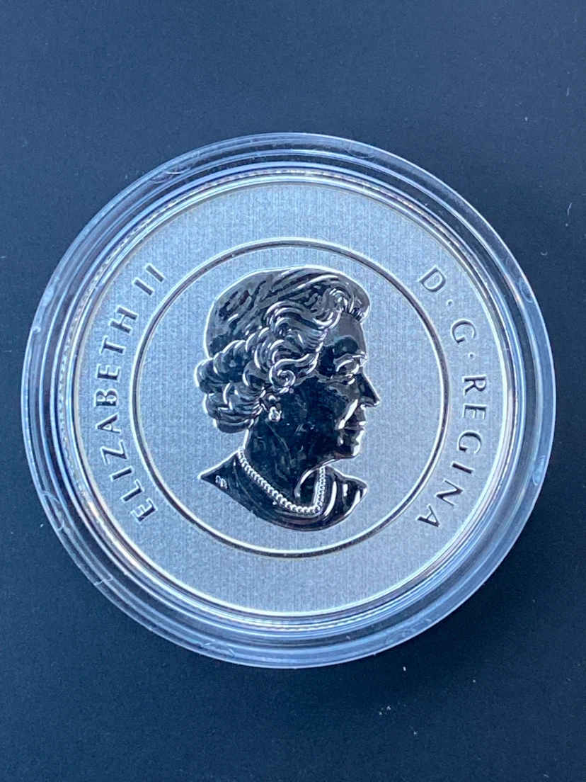 2011 Canada 20 Dollar Fine Silver Coin - photo 2