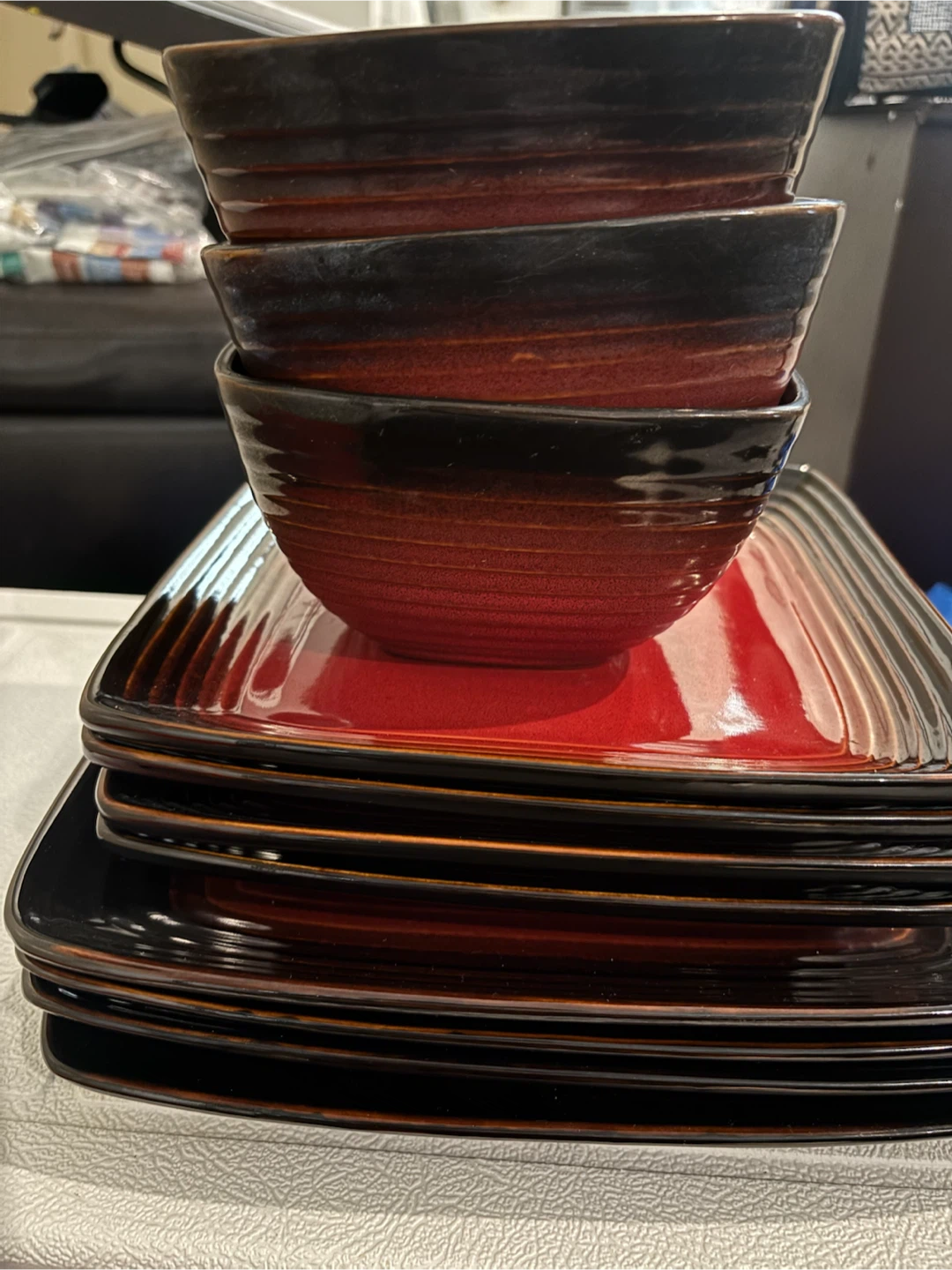Square Dinner Plates and Bowls Set