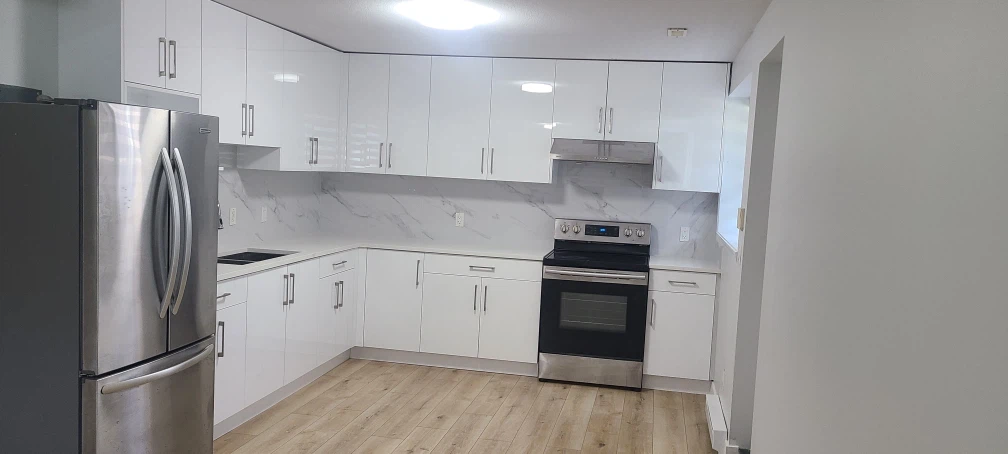 2-Bedroom Basement Suite in Fraser Heights – 1,300 Sq Ft