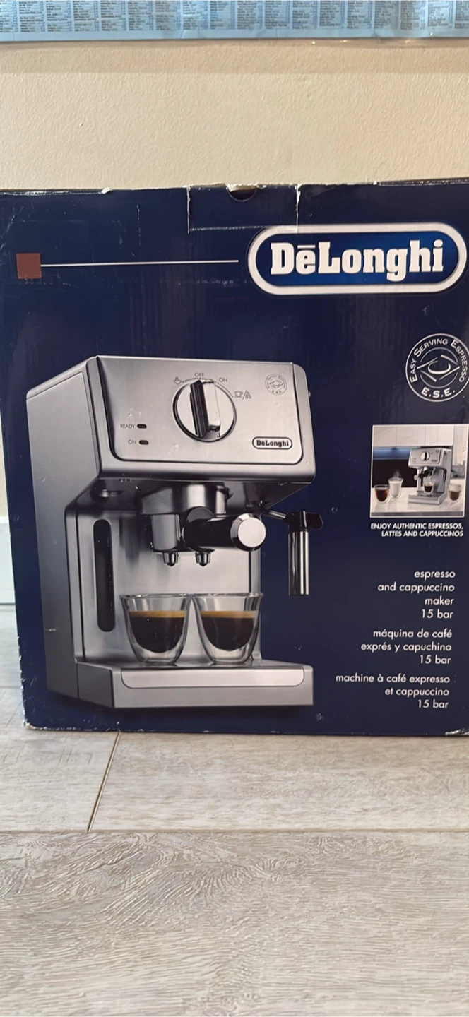DeLonghi Espresso and Cappuccino Maker ECP3620