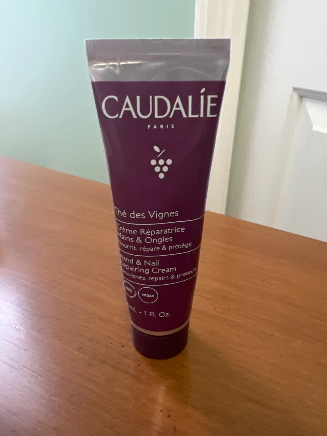 Caudalie Thé des Vignes Hand & Nail Repairing Cream - 1 Fl. Oz.