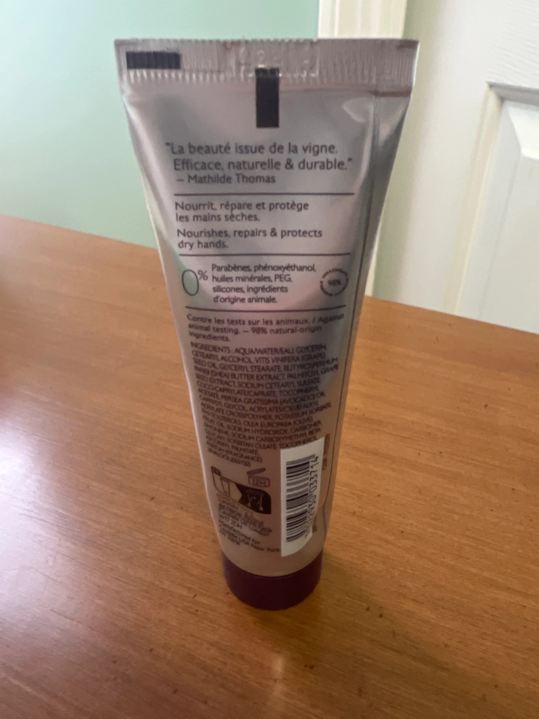 Caudalie Thé des Vignes Hand & Nail Repairing Cream - 1 Fl. Oz. - photo 2