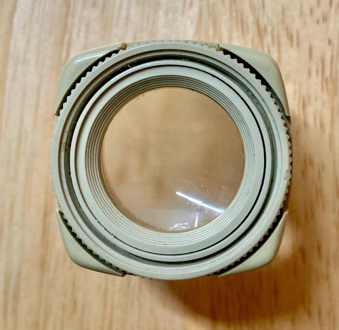 Vintage Adjustable Magnifying Glass with Plastic Case - photo 2