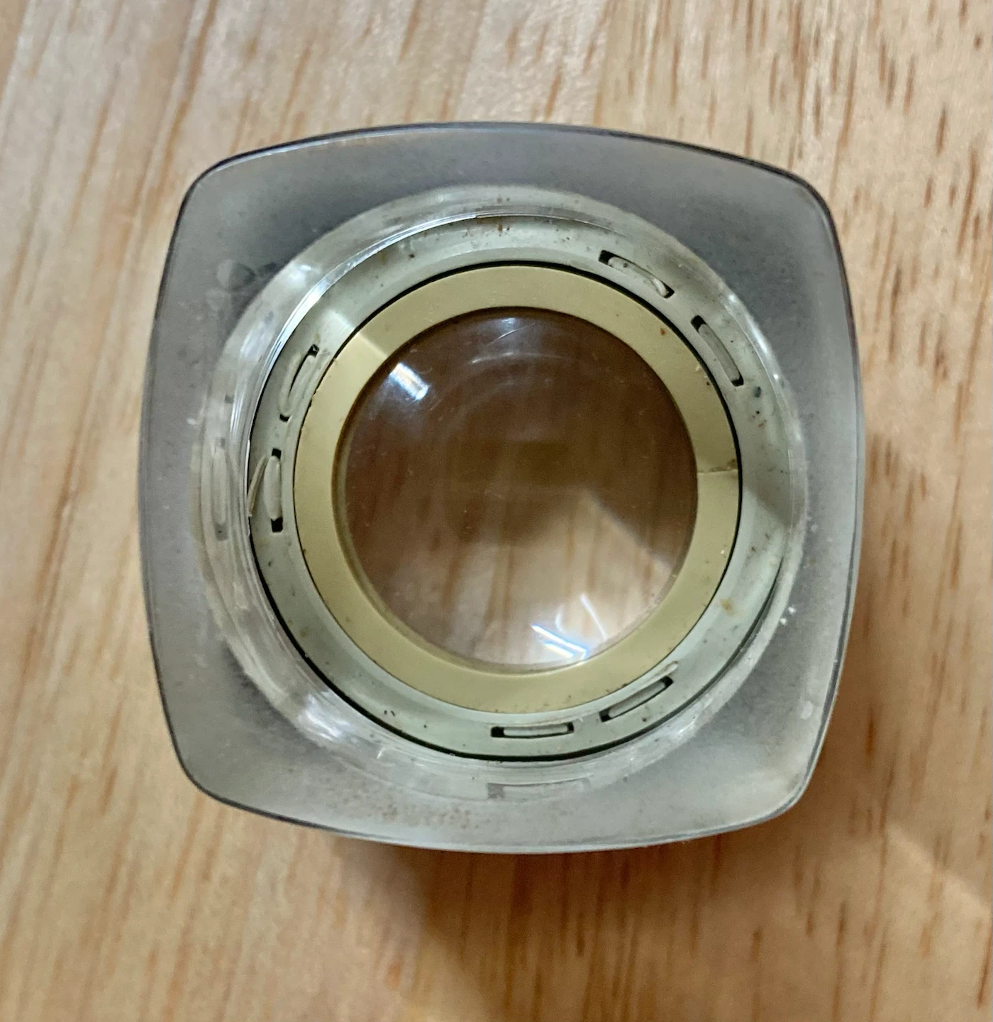 Vintage Adjustable Magnifying Glass with Plastic Case - photo 3