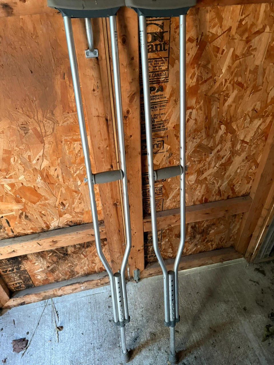 Guardian Crutches