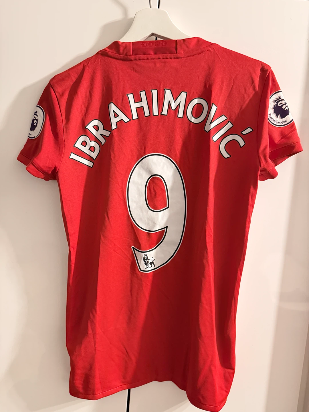 Authentic Man United Women's Jersey Size M - Zlatan Ibrahimovic