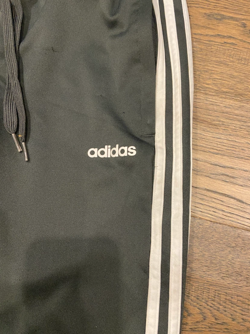 GUC: Boys adidas Tiro Track Pants Size Youth Small, 8-10 yrs - photo 2