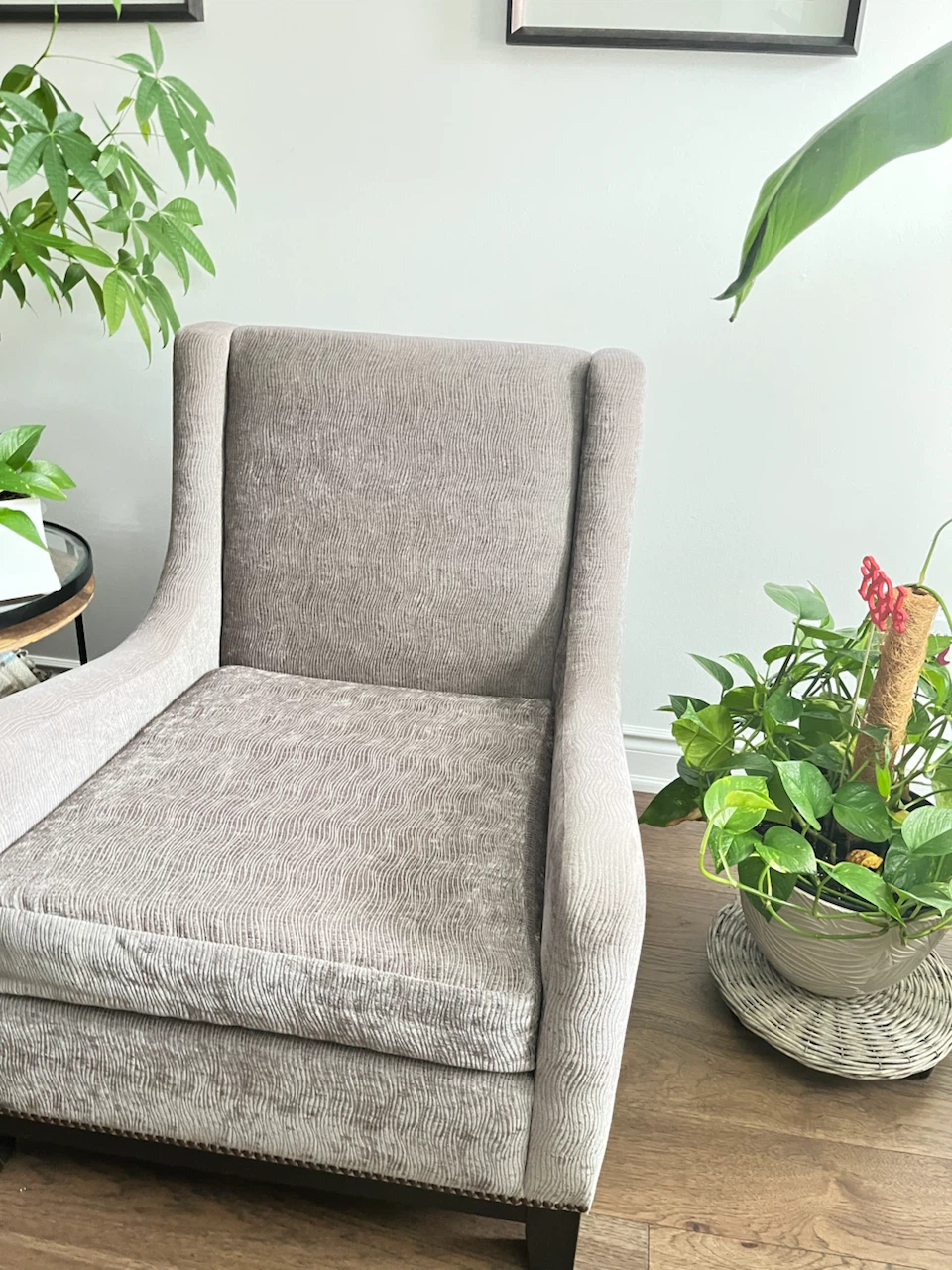 2  Furniture Accent Chair