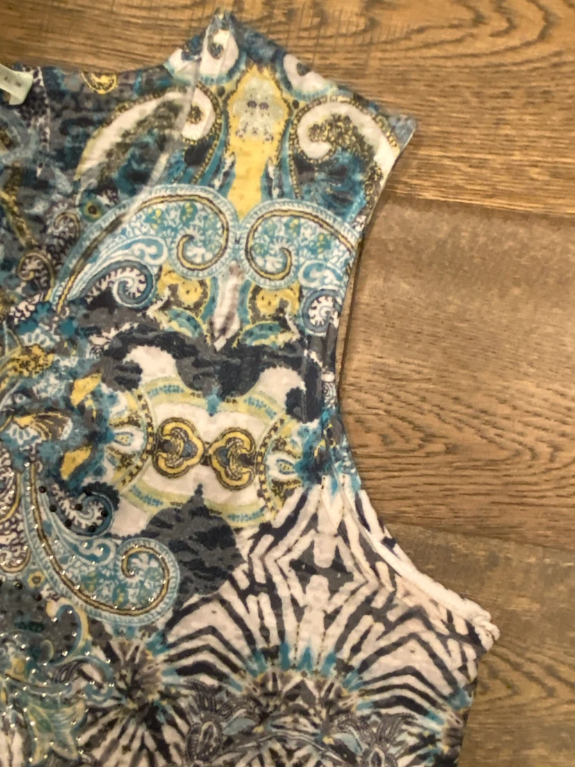 EUC: Cleo Petites Size M Paisley Sleeveless Top - photo 5