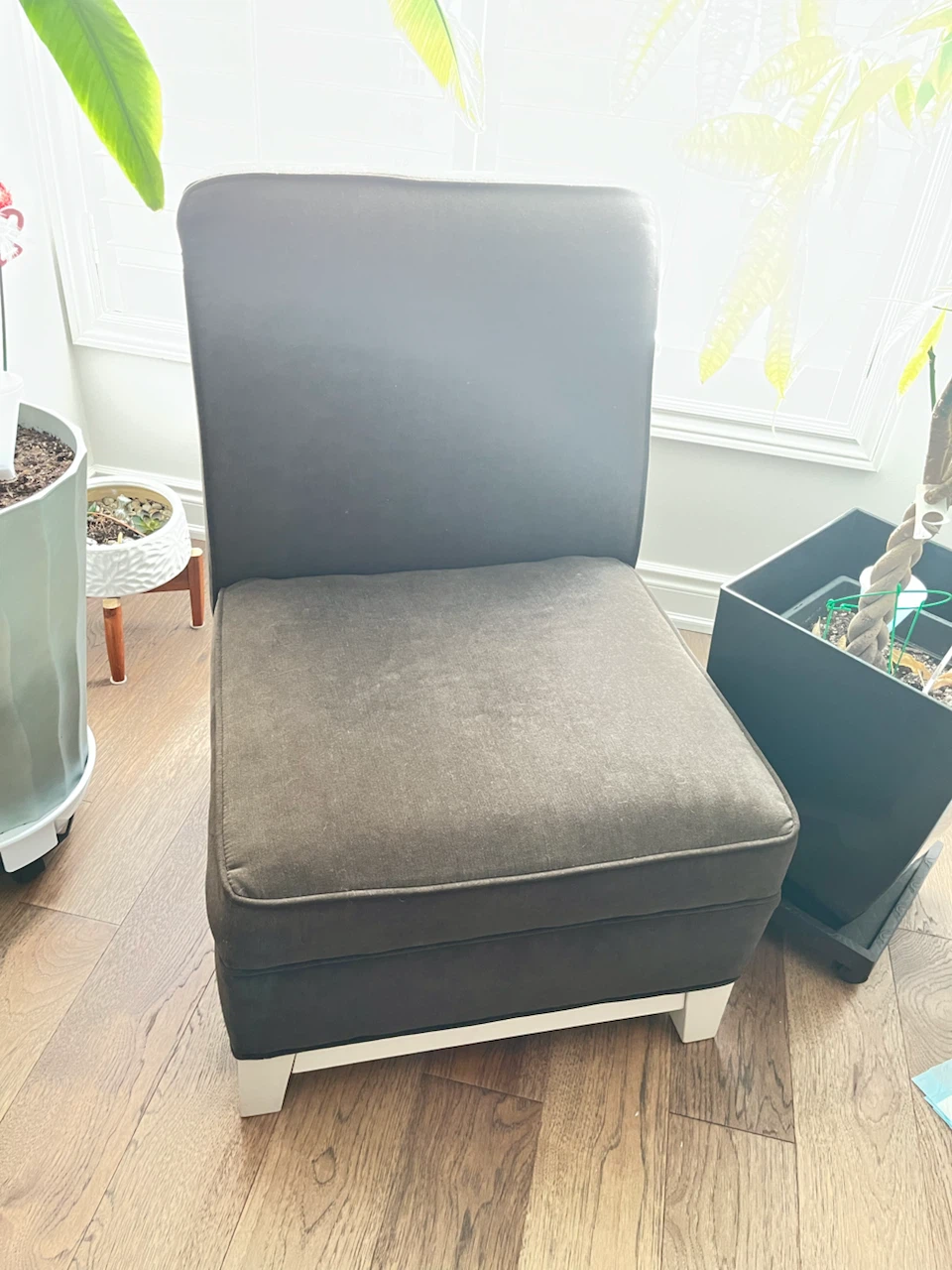 Dark brown Accent Chair
