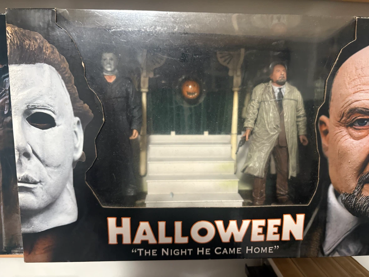 Halloween The Night He Came Home Action Figure Set