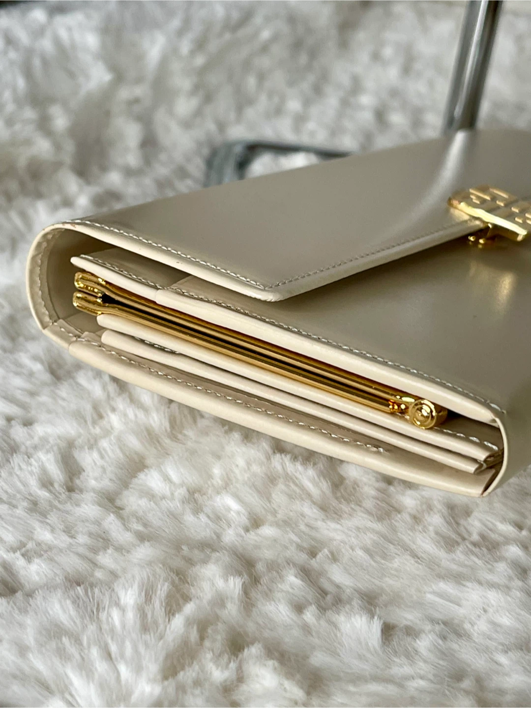 Givenchy Beige Leather Clutch Wallet - photo 3