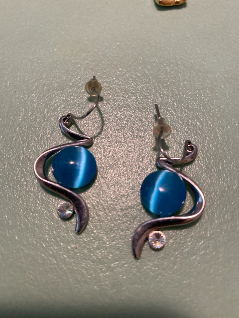 Blue Cat Eye style & Crystal Swirl Earrings