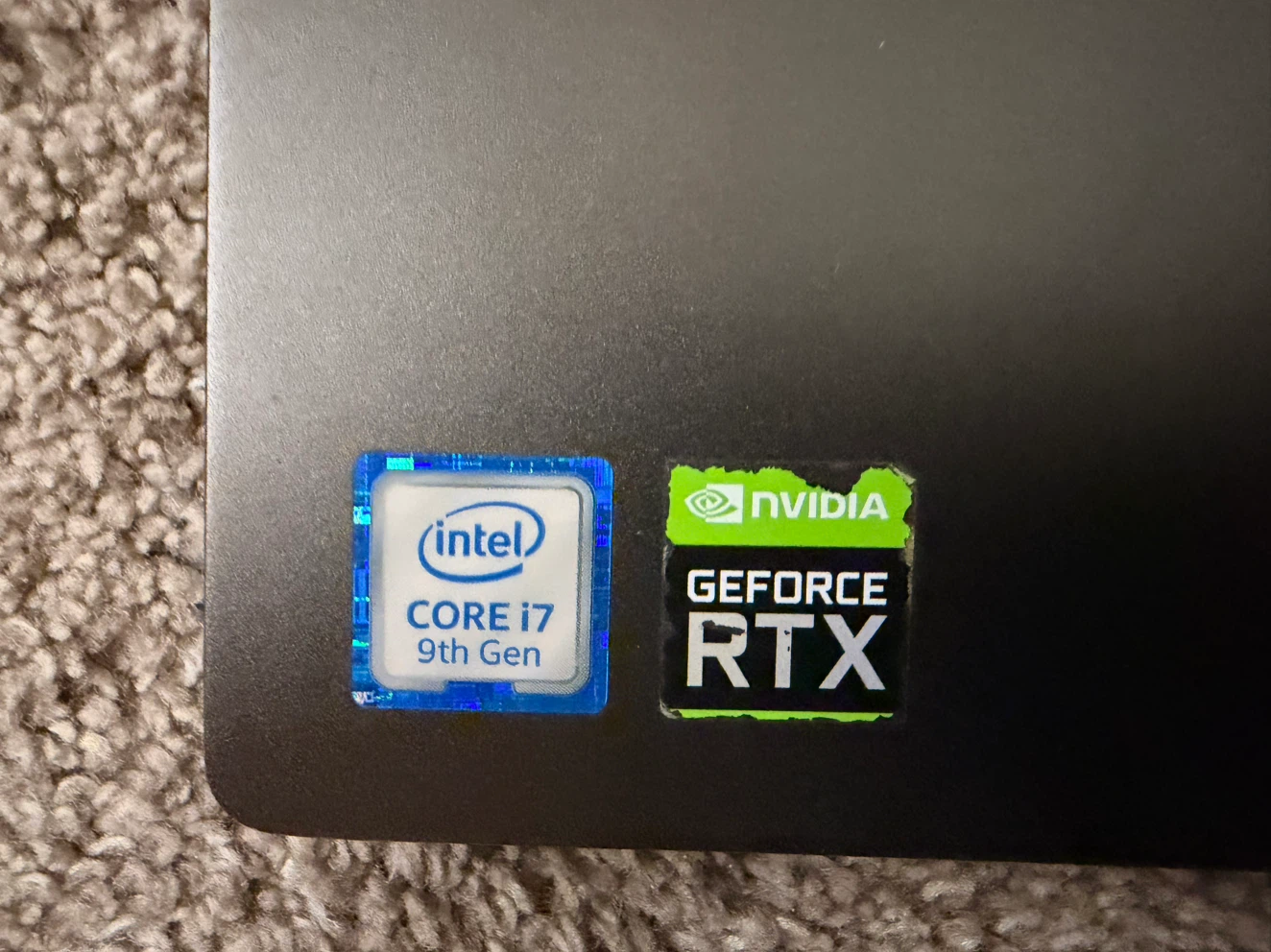 Lenovo gaming laptop - photo 2