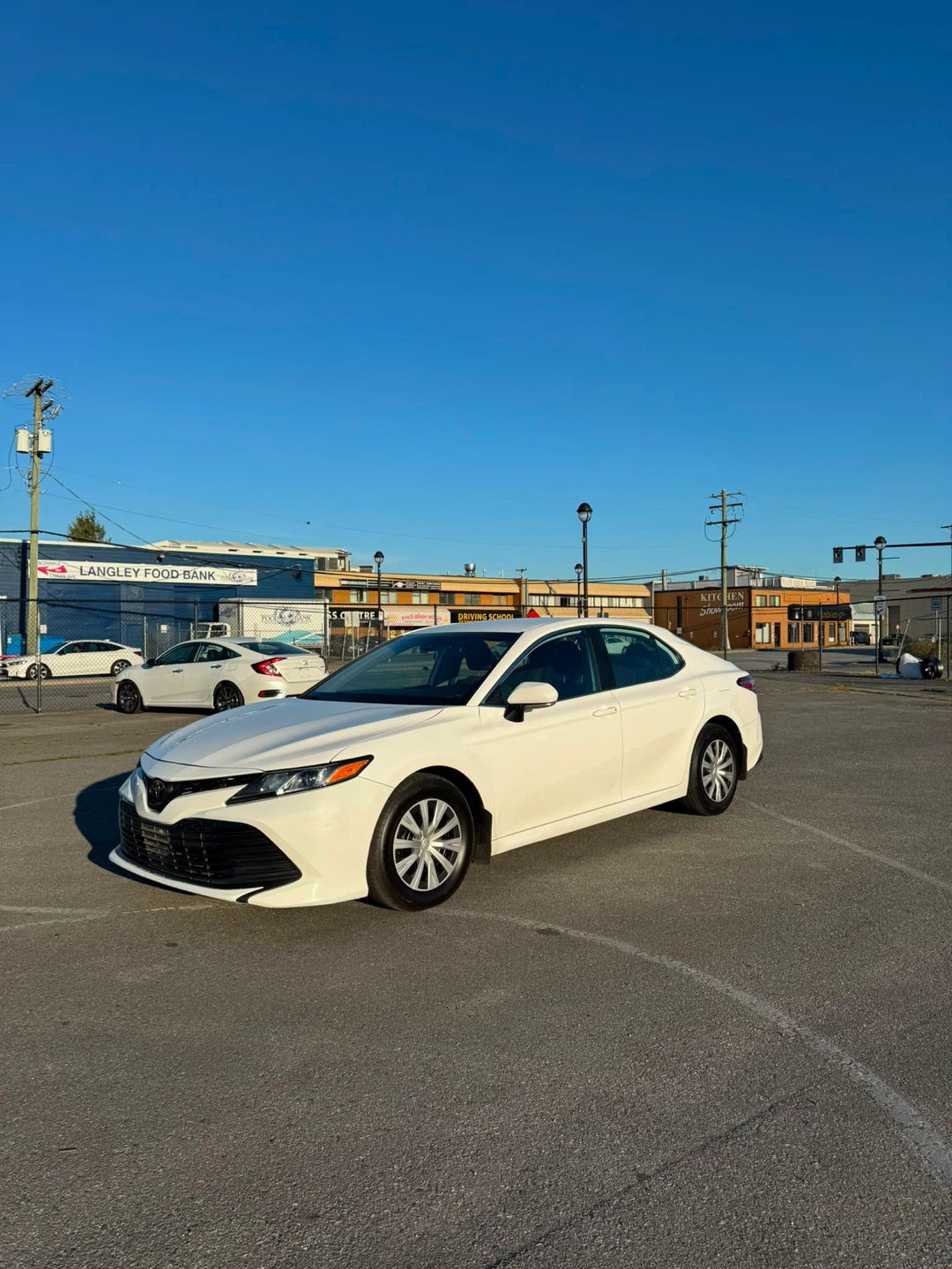 car - photo 2