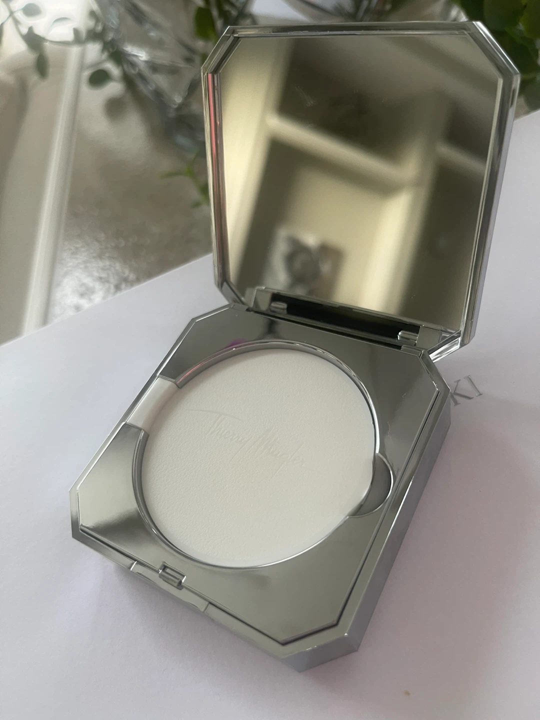 EMPTY COSMETIC CASES - Chanel - Mugler - Shiseido - - photo 2