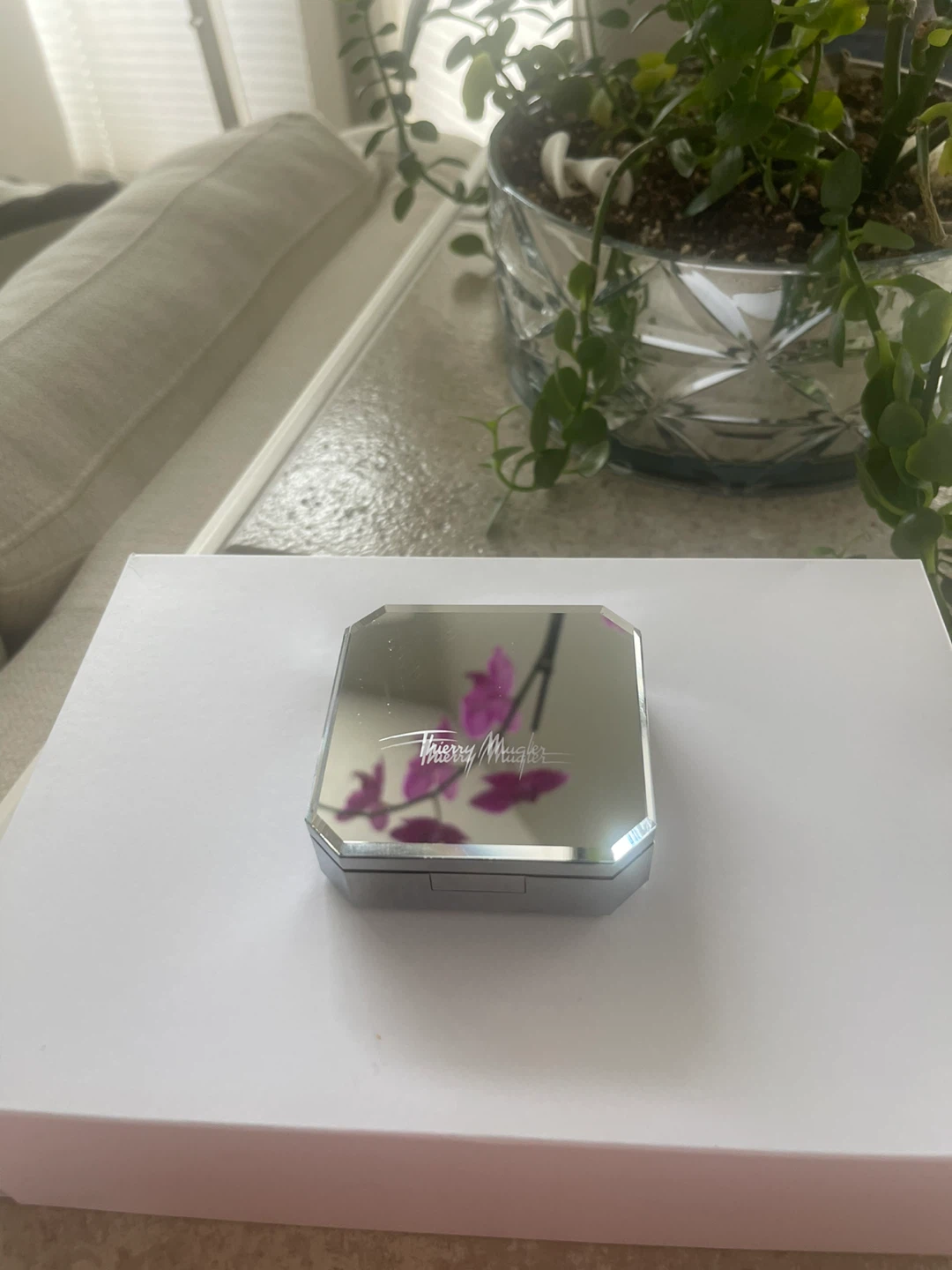EMPTY COSMETIC CASES - Chanel - Mugler - Shiseido -