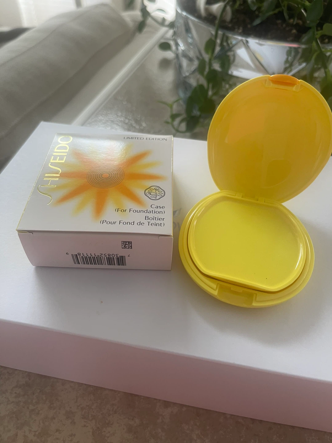 EMPTY COSMETIC CASES - Chanel - Mugler - Shiseido - - photo 5