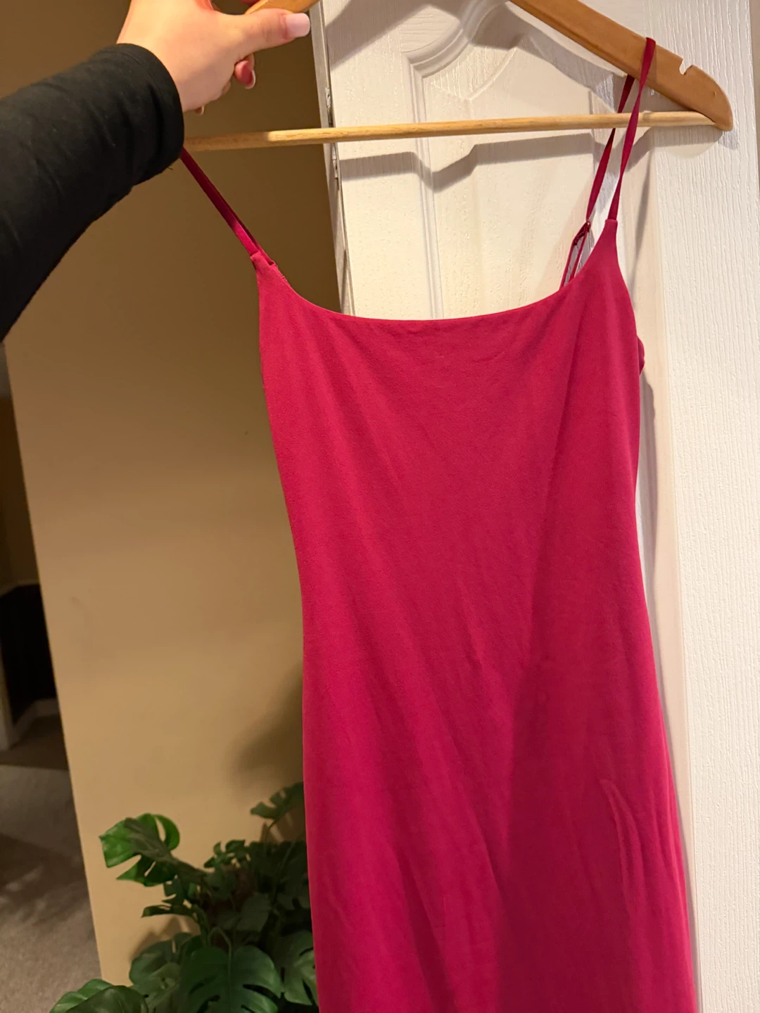 Aritzia Contour Camisole Maxi Dress XS Berry Red
