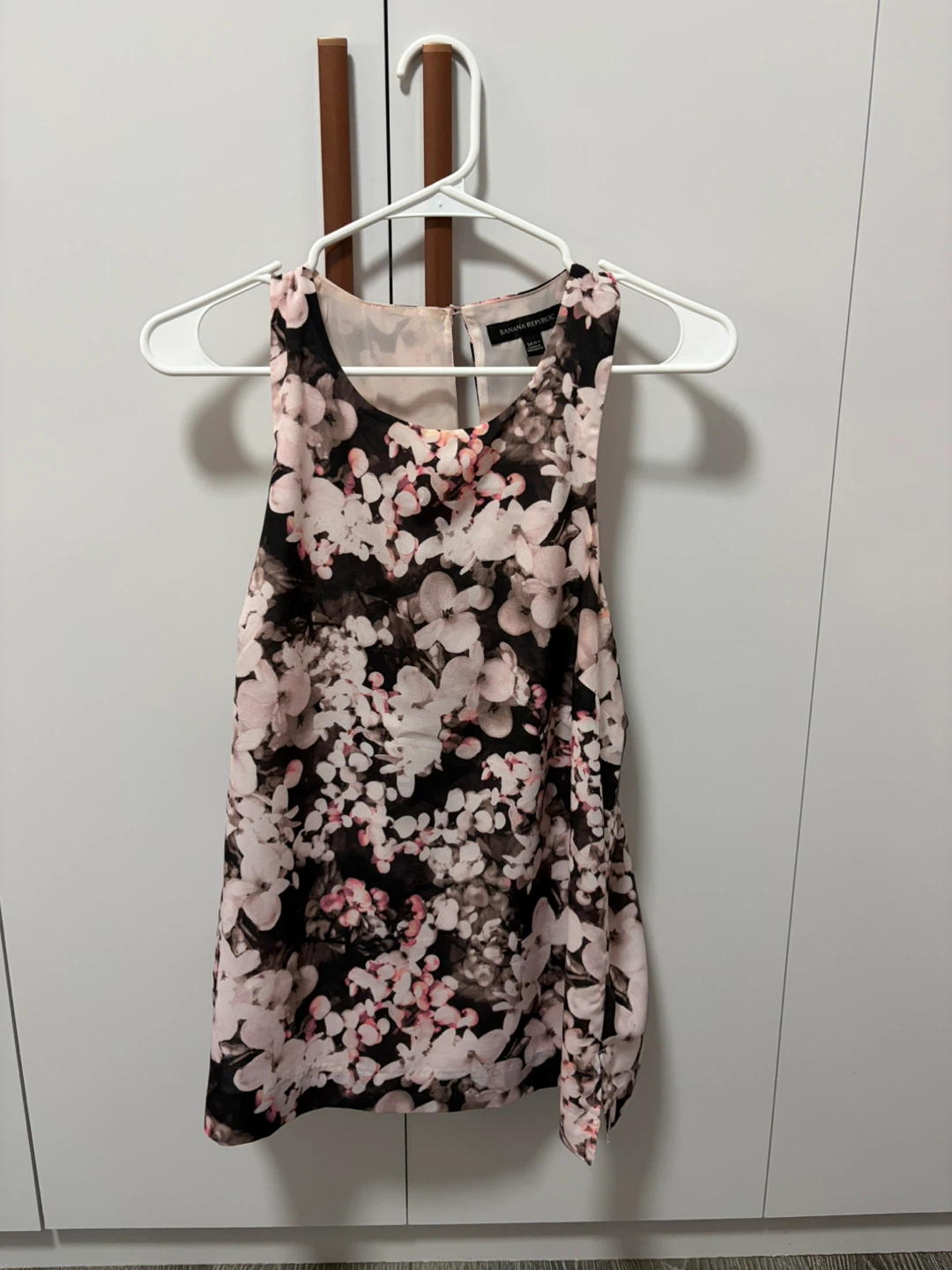 Banana Republic Floral Tank Top - Size M