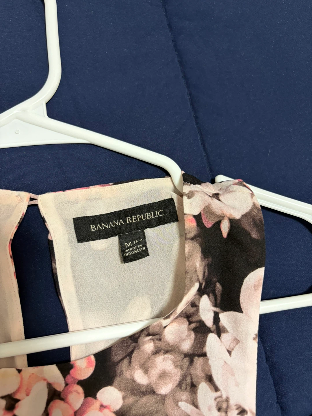 Banana Republic Floral Tank Top - Size M - photo 3