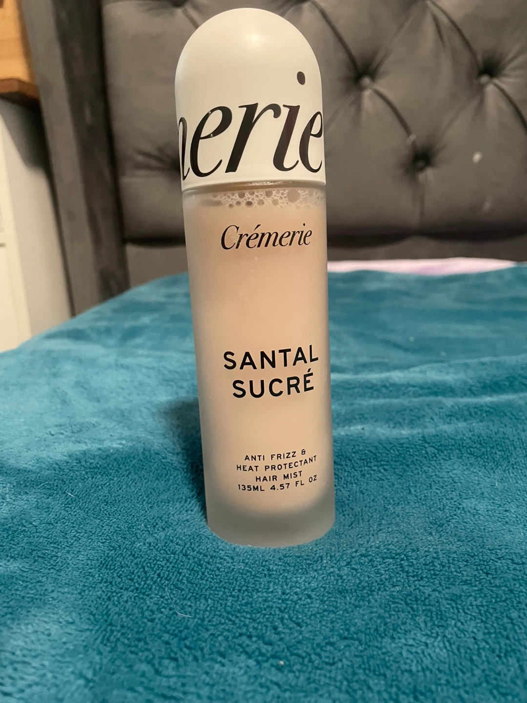 Crèmerie Santal Sucré Anti Frizz & Heat Protectant Hair Mist