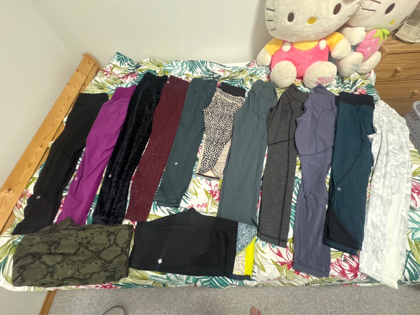 13 Leggigs Lululemon Leggings Bundle