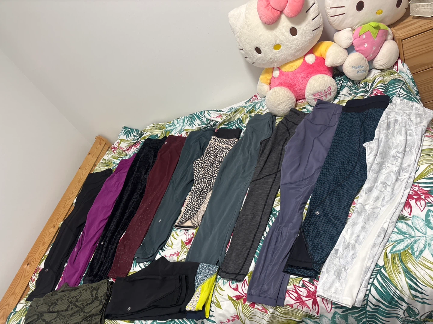 13 Leggigs Lululemon Leggings Bundle - photo 2