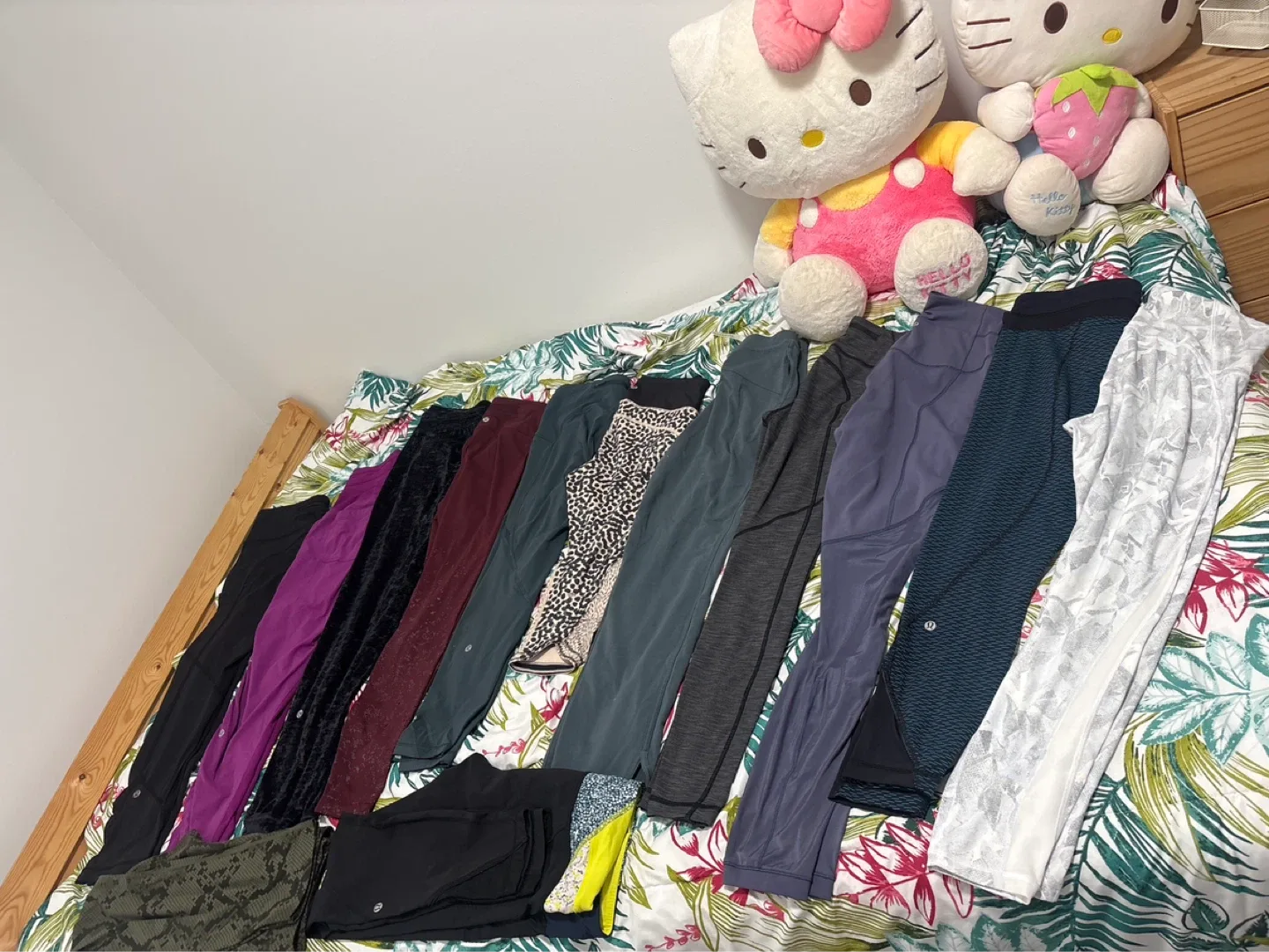 13 Leggigs Lululemon Leggings Bundle - photo 2