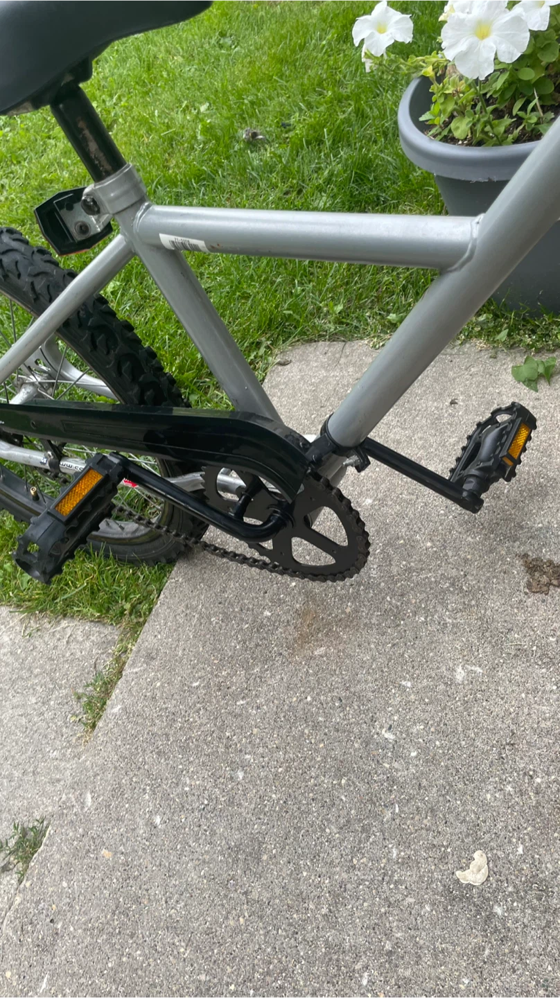 Trail-Gator Bicycle Tow Bar and Kids Bike - photo 4