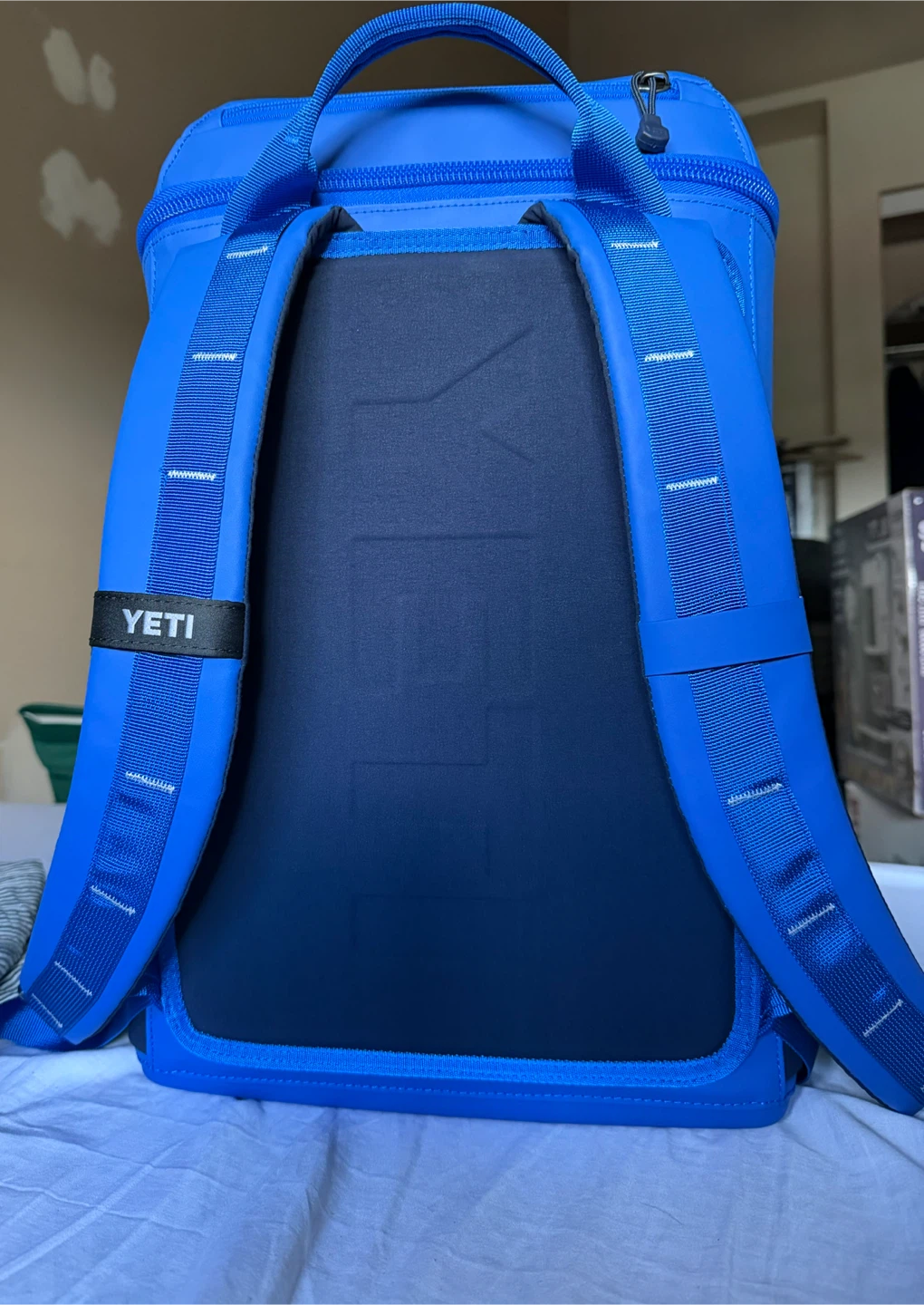 Yeti DayTrip 20L Insulated Backpack Cooler - Royal Blue - BNWT - photo 2
