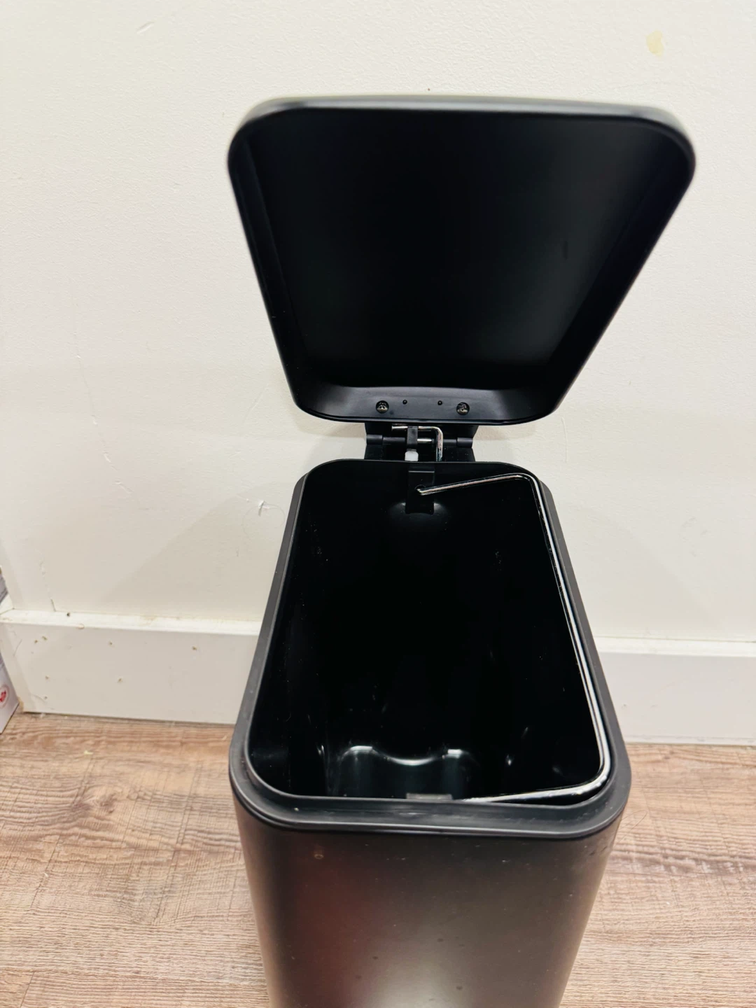 Small black step trash can - photo 3