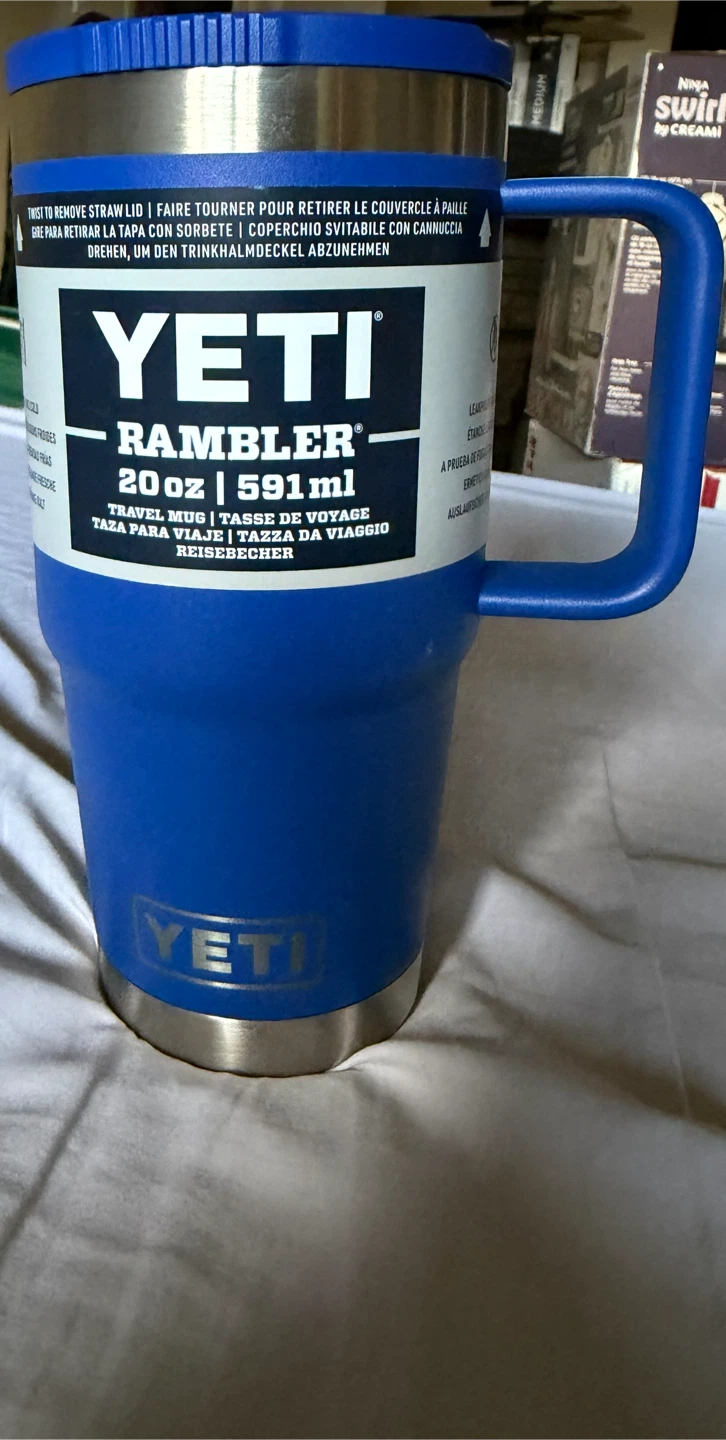 Yeti Rambler 20 oz Travel Mug - Royal Blue - BNWT