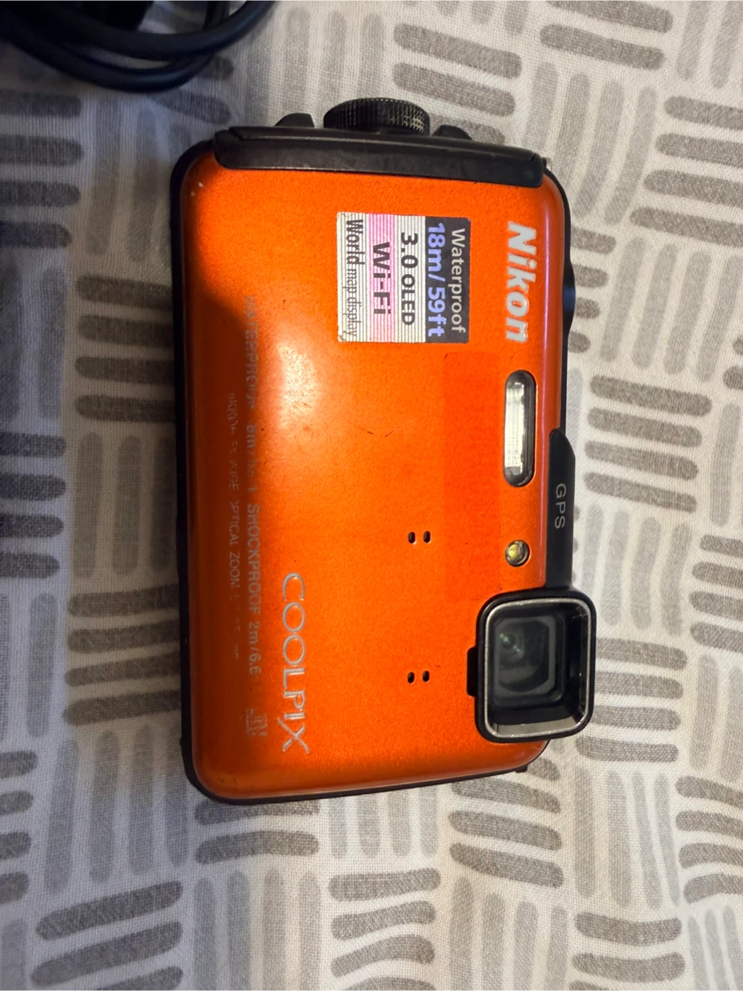 Nikon COOLPIX AW100 Orange Waterproof Camera with charger - photo 2
