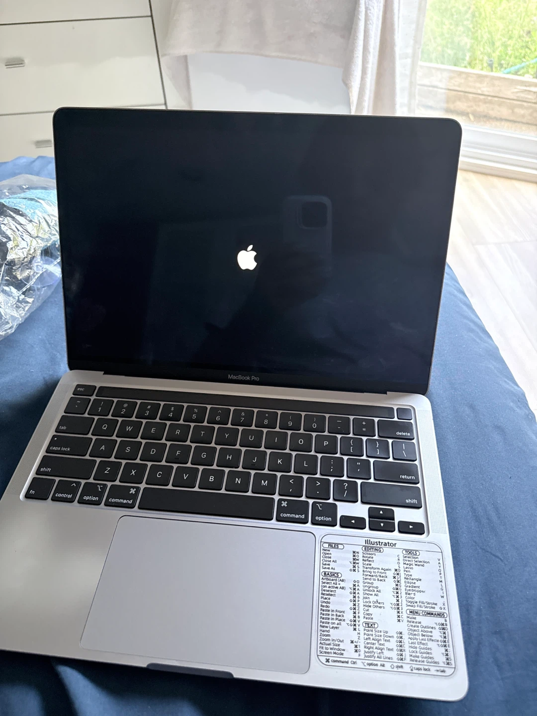 Apple MacBook Pro Laptop - photo 2