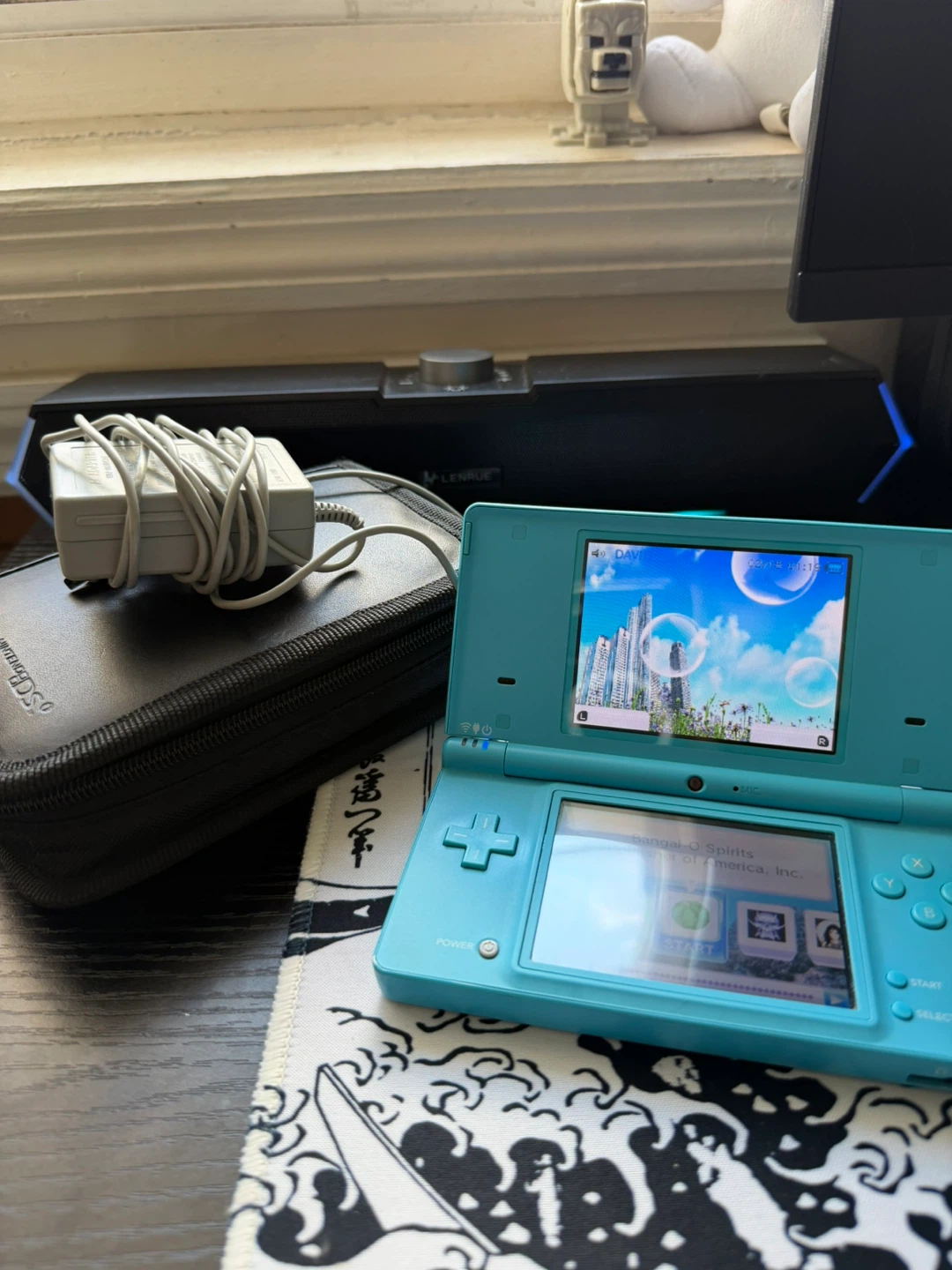 Nintendo DSi Blue – Ready to Play + Case, Charger & Stylus