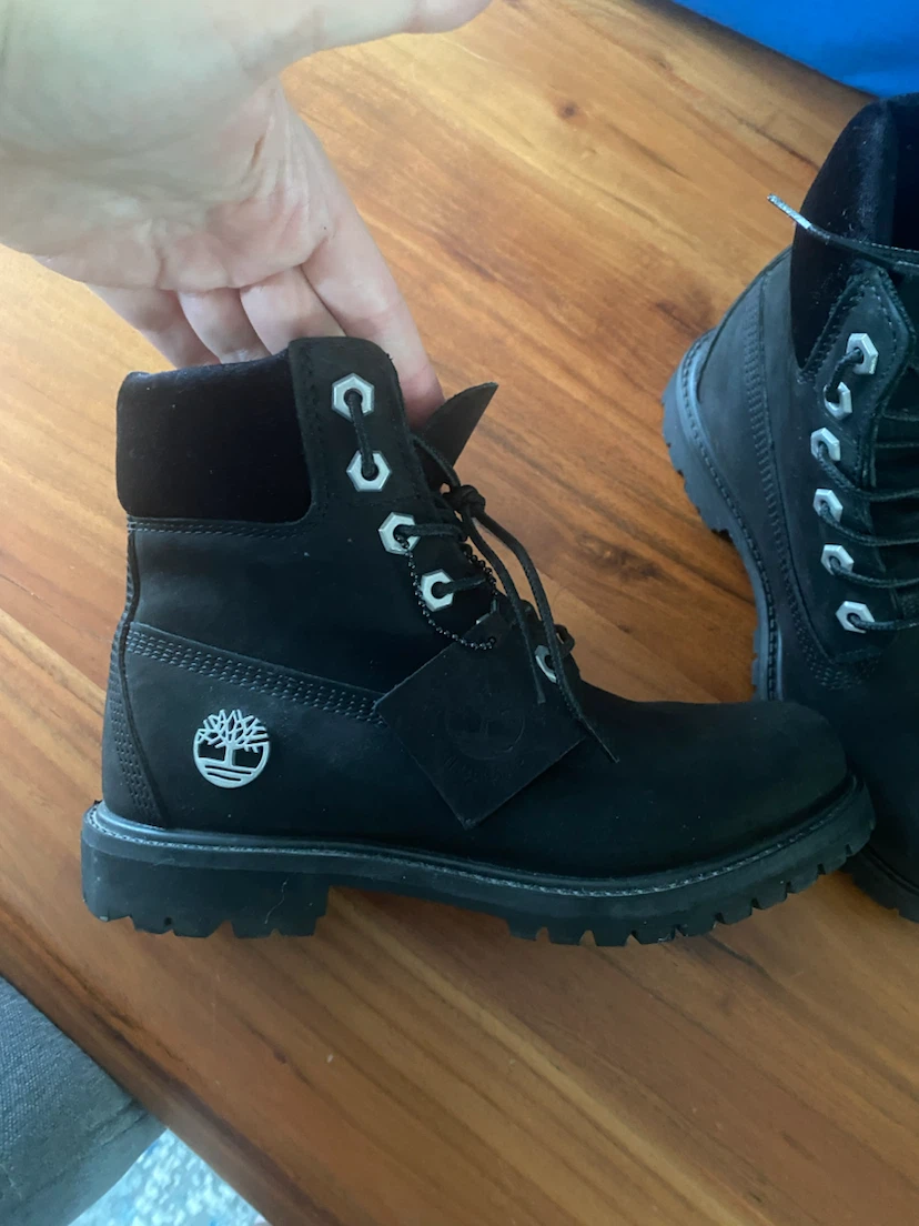 Women’s Premium Black Timberland Boots