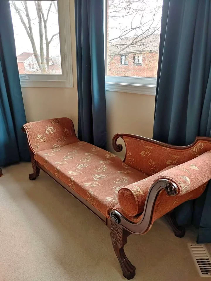 Antique Rosewood Chaise Lounge with Claw Feet