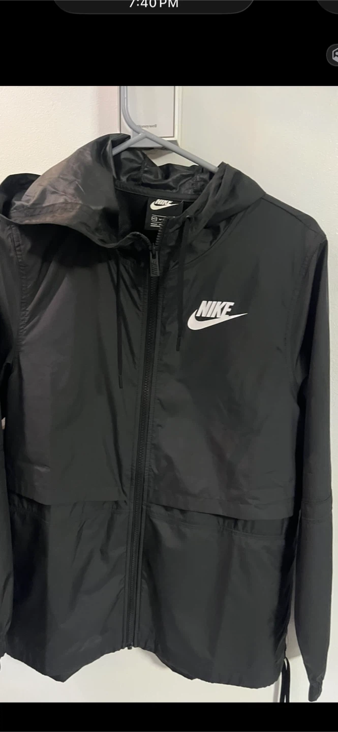 Nike Hooded Windbreaker Jacket