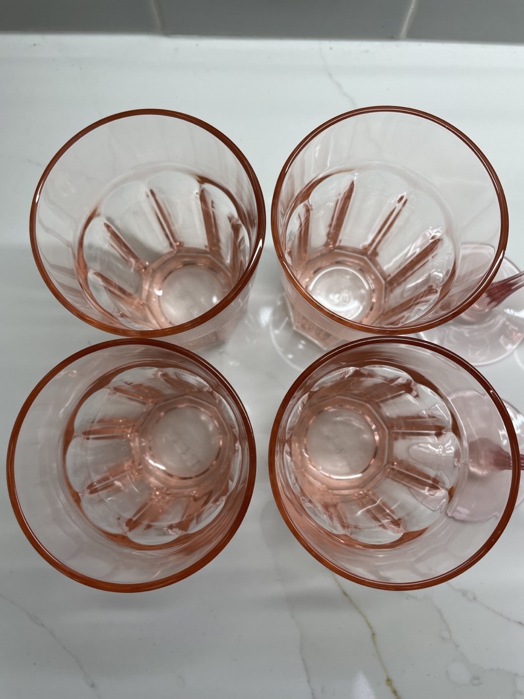 Pink wine glasses & drinking glasses - photo 3