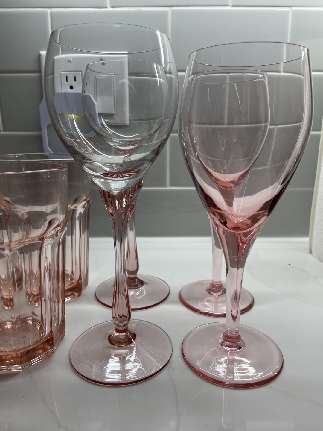Pink wine glasses & drinking glasses - photo 4