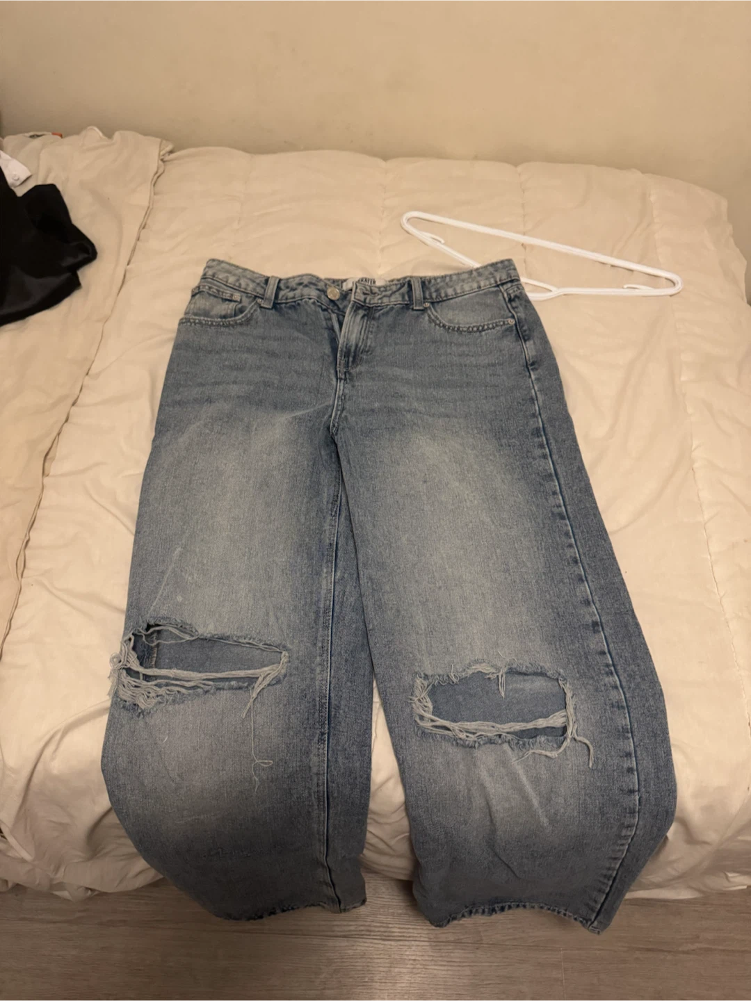 Jeans and Jeans Skirt (10$ each)