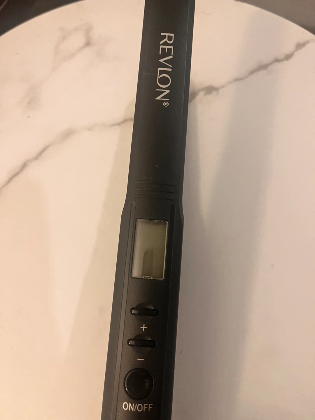 Revlon Hair Straightener - photo 2