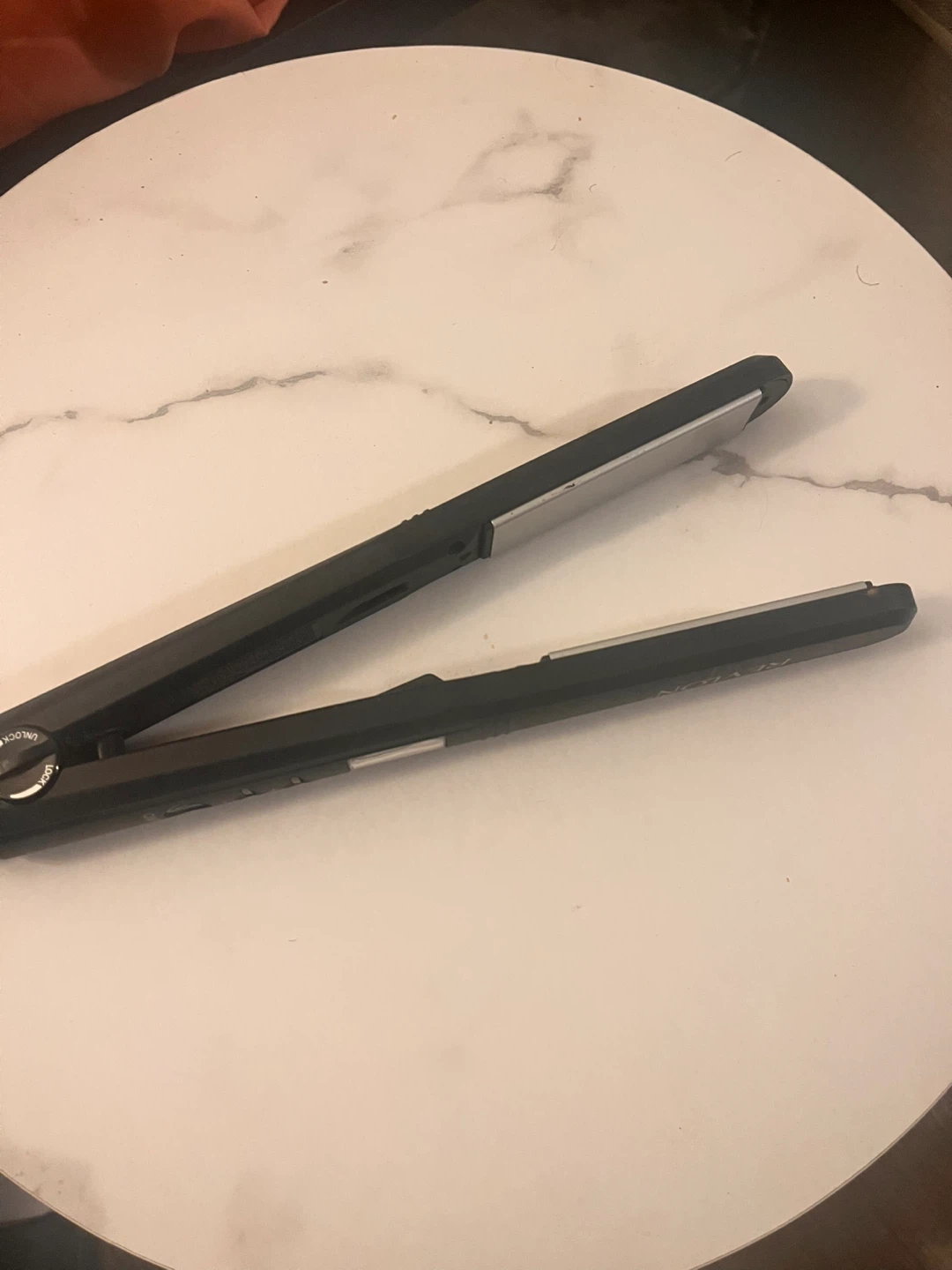 Revlon Hair Straightener - photo 4