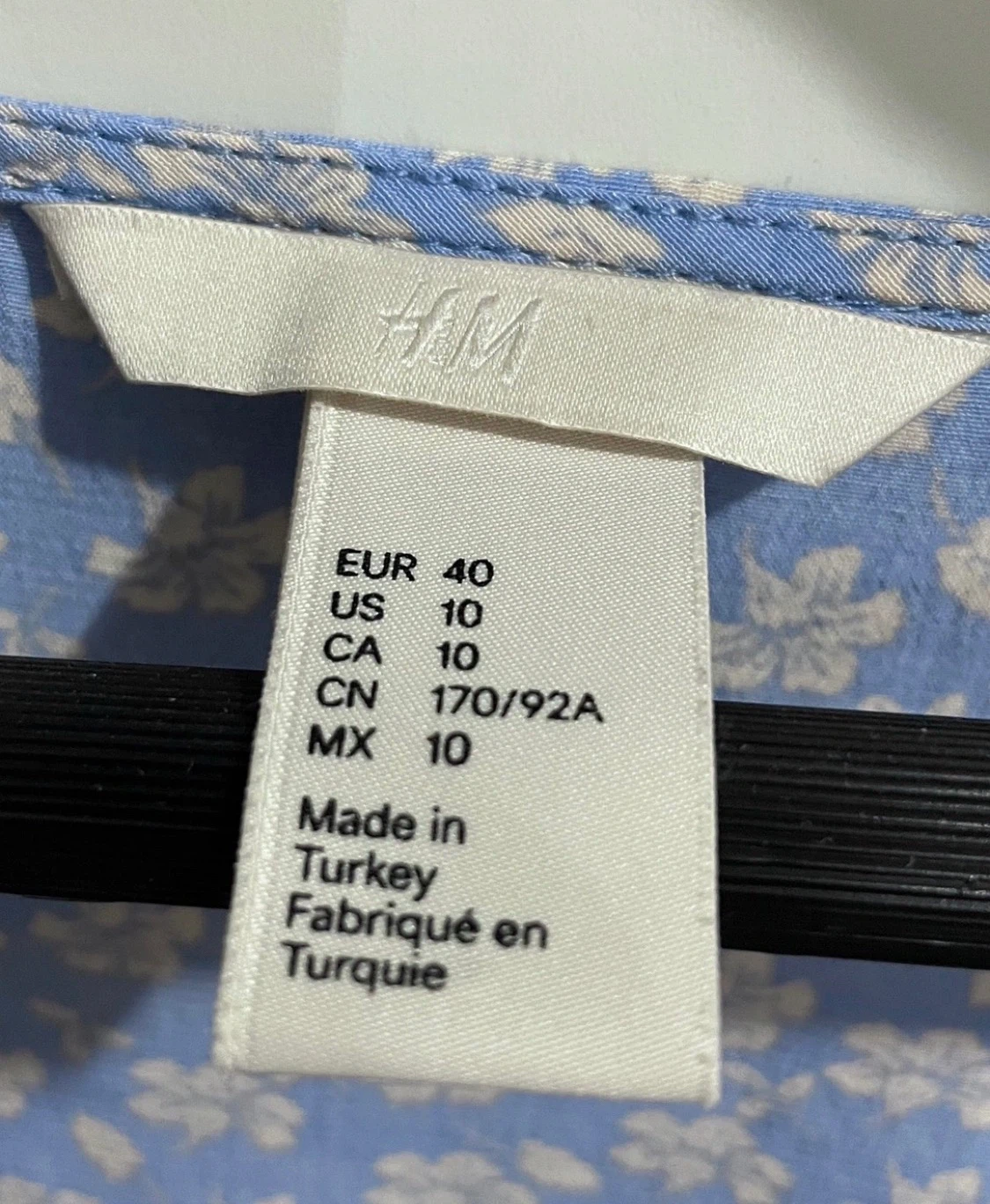 H&M women's blouse (size 10) - photo 2