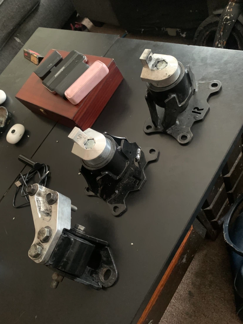 Engine Mount Set(1320)