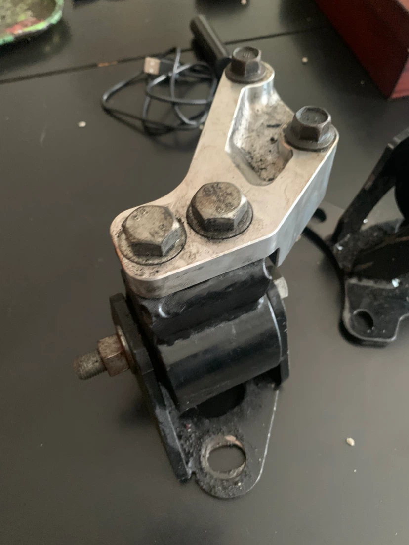 Engine Mount Set(1320) - photo 4