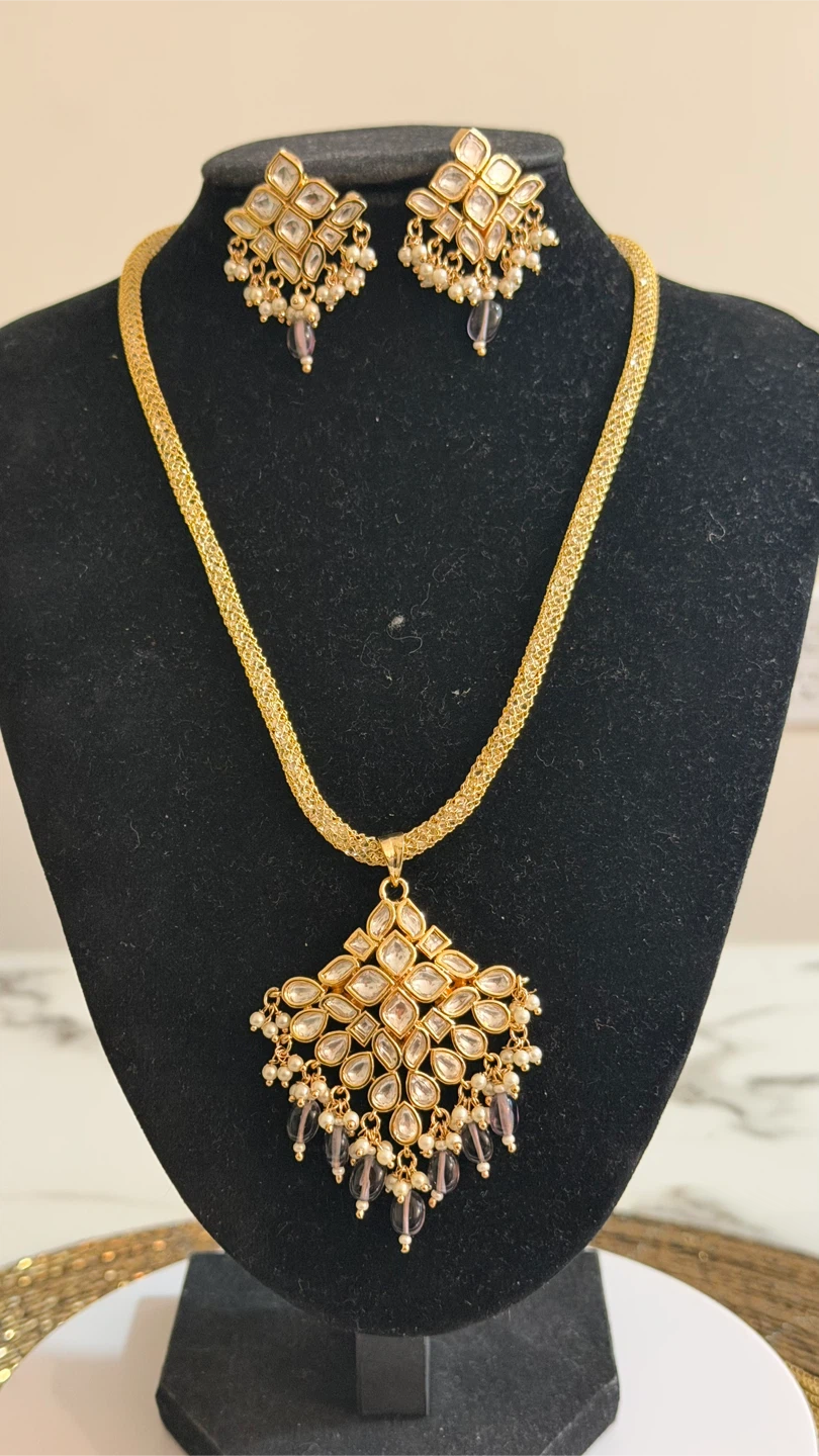 Gold-tone tayani Pendat Set with Pearls and Beads - photo 4